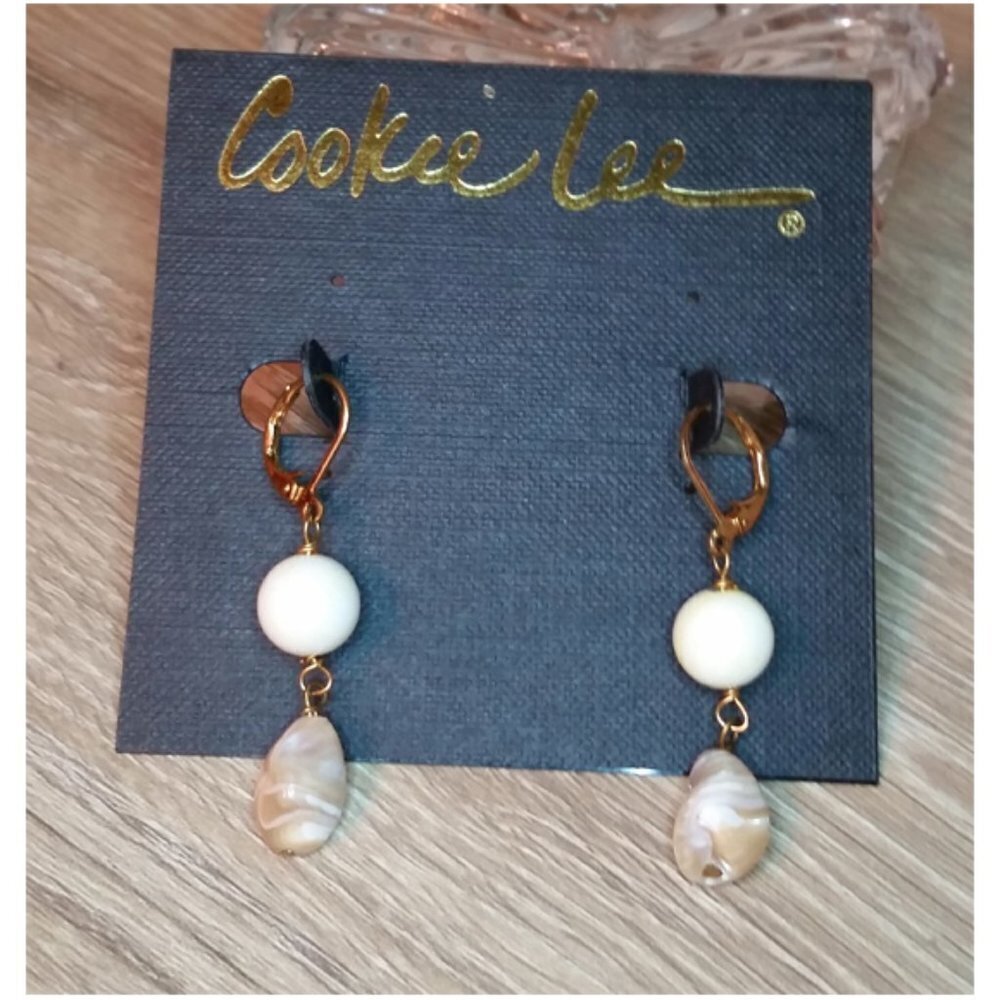 Cookie Lee Mother Of Pearl Earrings Double Dangle Drop Boho Coastal Elegant.